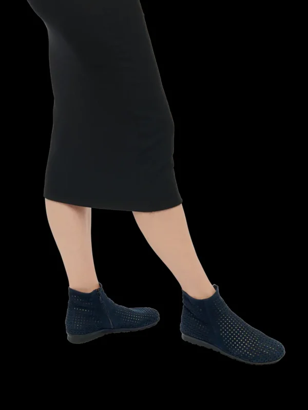 womens_barroo_ankle_boots_5.webp Arche Women's Barroo Ankle Boots Shoes - 4 Available Colors From 35 To 42 -