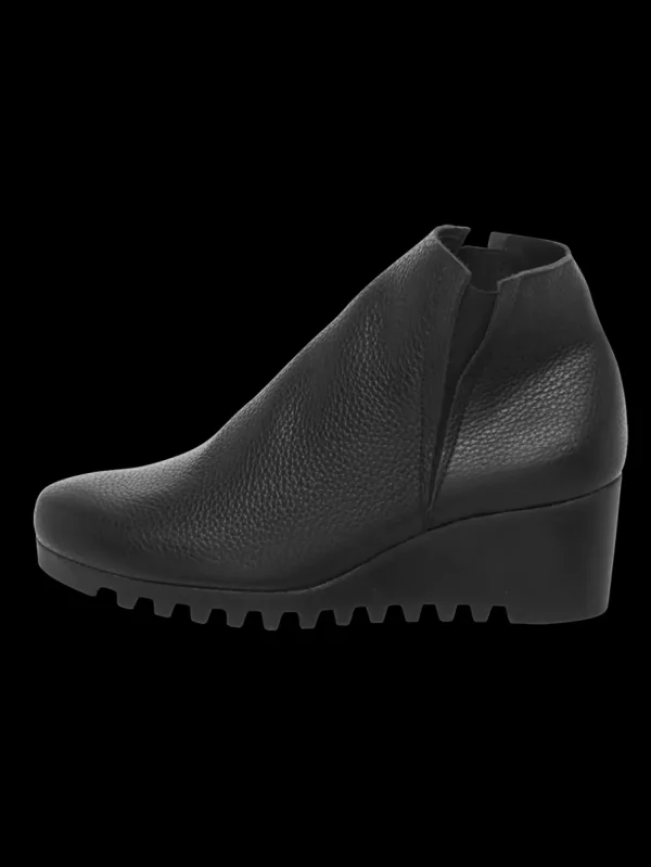 womens_larkya_ankle_boots_1.webp Arche Women's Larkya Ankle Boots Shoes - 3 Available Colors From 35 To 42 -