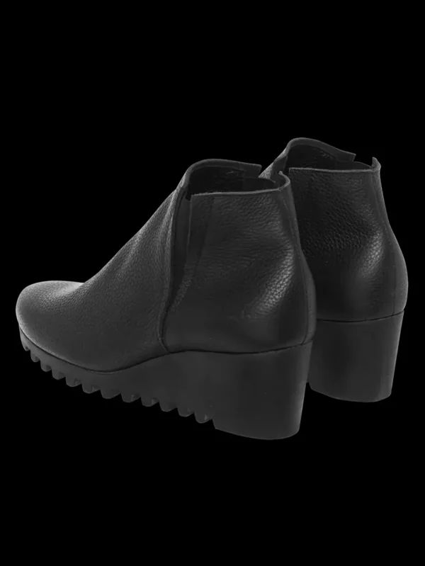 womens_larkya_ankle_boots_2.webp Arche Women's Larkya Ankle Boots Shoes - 3 Available Colors From 35 To 42 -