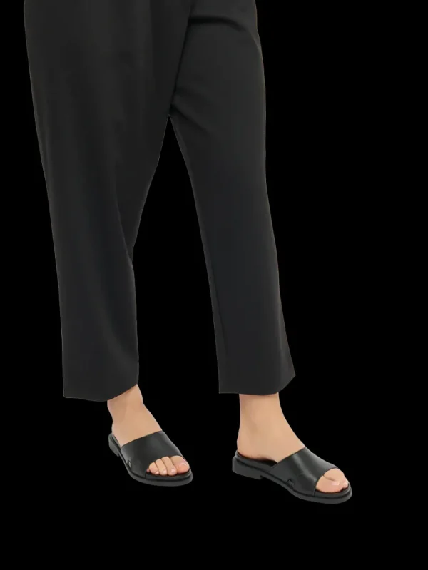 womens_makuzi_slippers_sh_5.webp Arche Women's Makuzi Slippers Shoes - 4 Available Colors From 35 To 42 -
