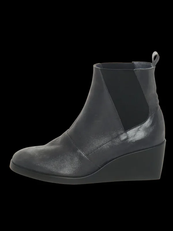 womens_tilhym_ankle_boots_1.webp Arche Women's Tilhym Ankle Boots Shoes - 1 Available Color From 35 To 42 -